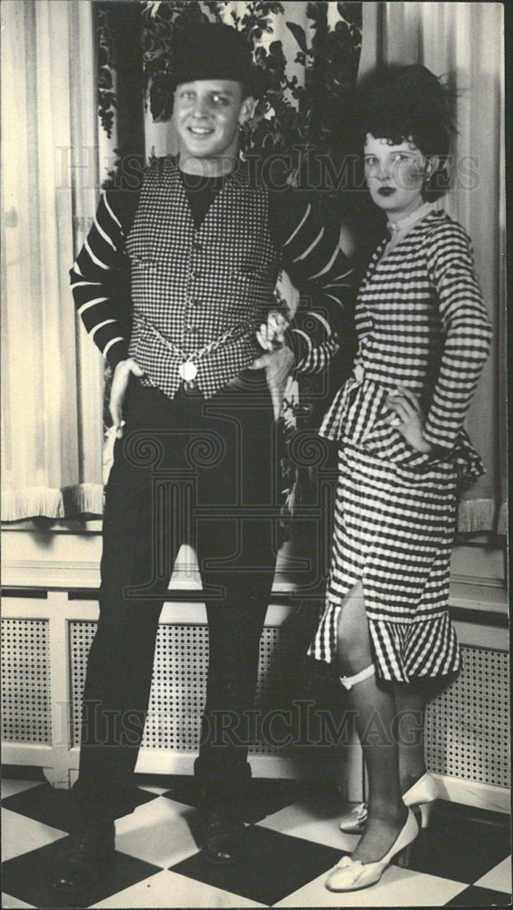 1933 Press Photo Maurice Fisher wife  - Historic Images