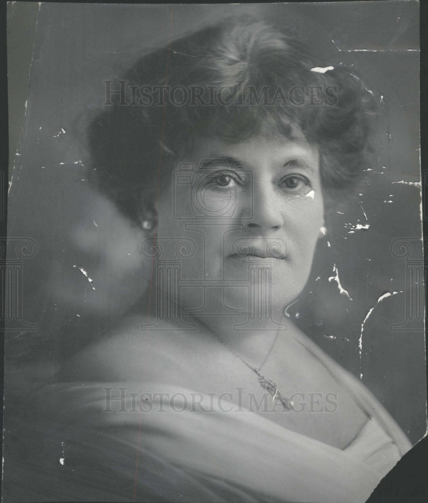 1918 Press Photo Mrs Emma Marker Music Dance Red Star  - Historic Images