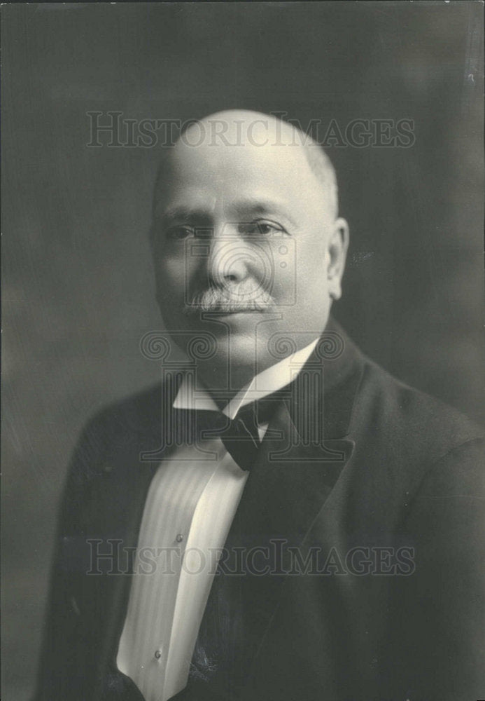 1940 Press Photo Rudolf Albi Denver Physician Victor  - Historic Images