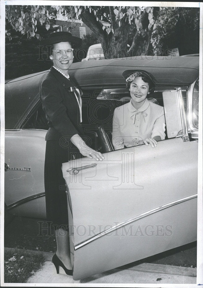 1956  Mrs. John Cartwright-Historic Images