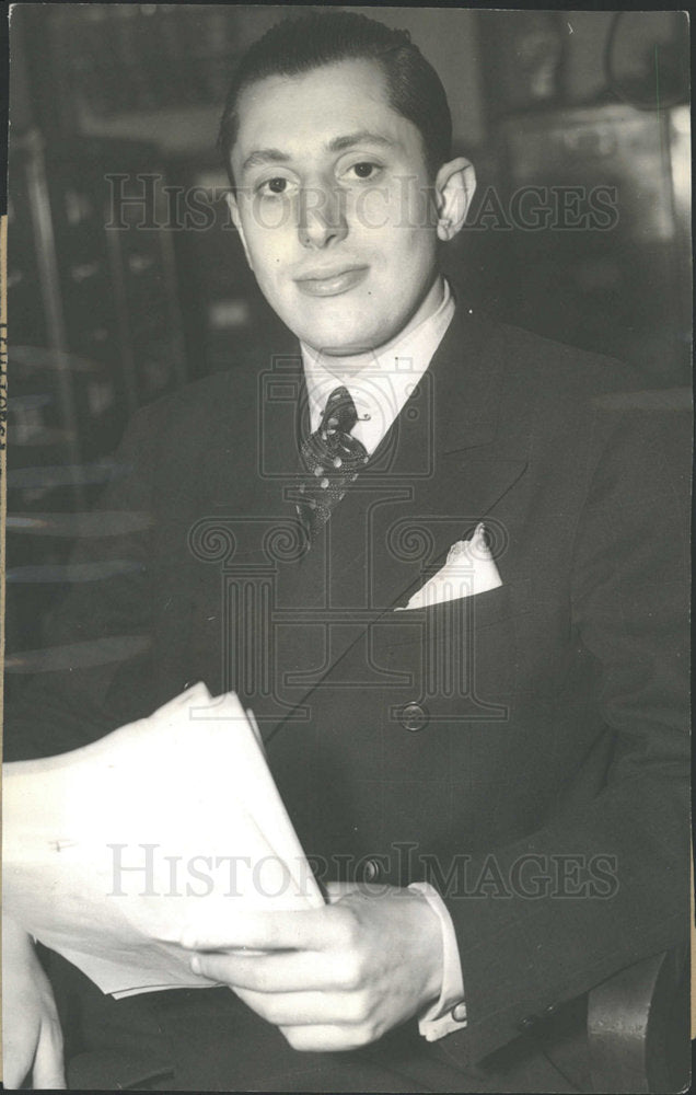 1937 Press Photo Lewis Gilbert, Minority Stockholder - Historic Images