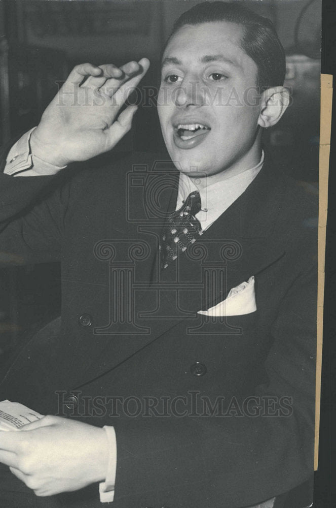 1936 Press Photo Lewis Gilbert Stockholder Meeting Pest - Historic Images