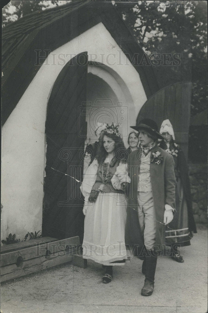 1935 Press Photo Skansen Museum Stockholm Wedding - Historic Images