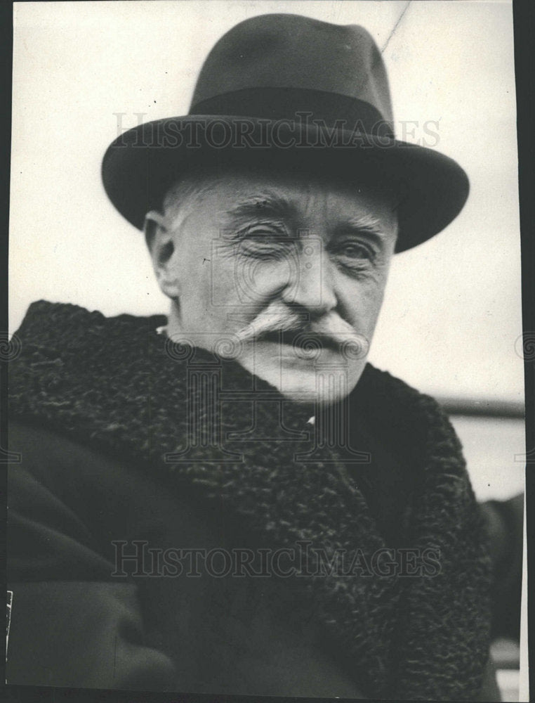 Sir Esme William Howard British Diplomat  - Historic Images