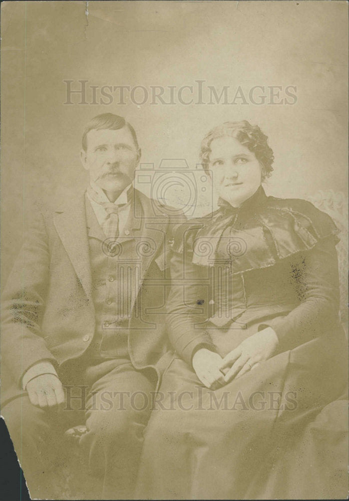 Press Photo Kels Nichell And Wife Couple Portrait - Historic Images