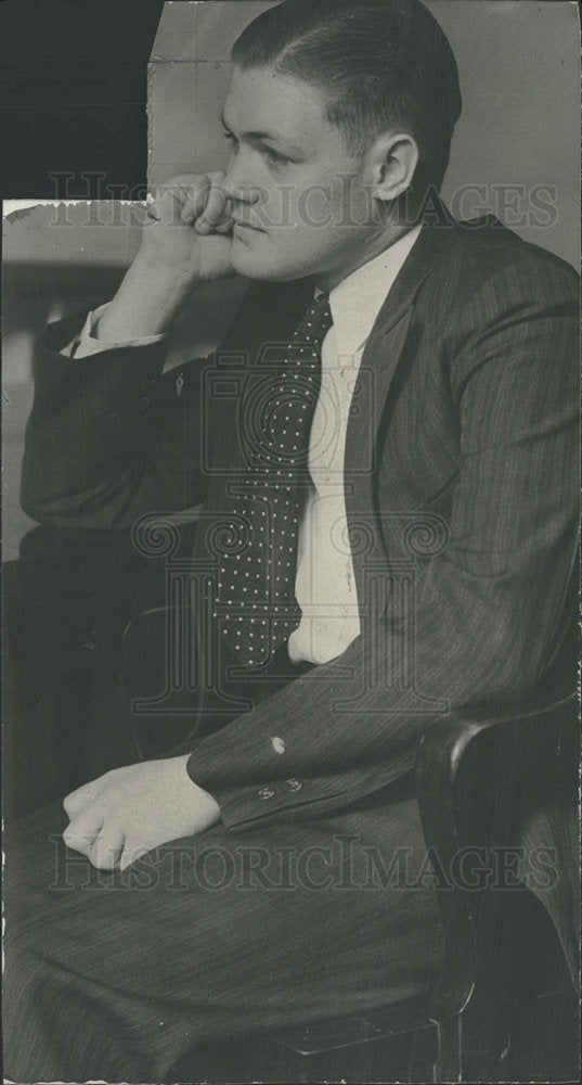 Press Photo Murderer Joseph Hughes Listening Testimony - Historic Images