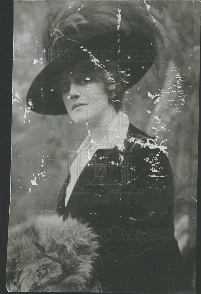 1917 Press Photo Mrs. Oliver Harriman Relief Antilles - Historic Images