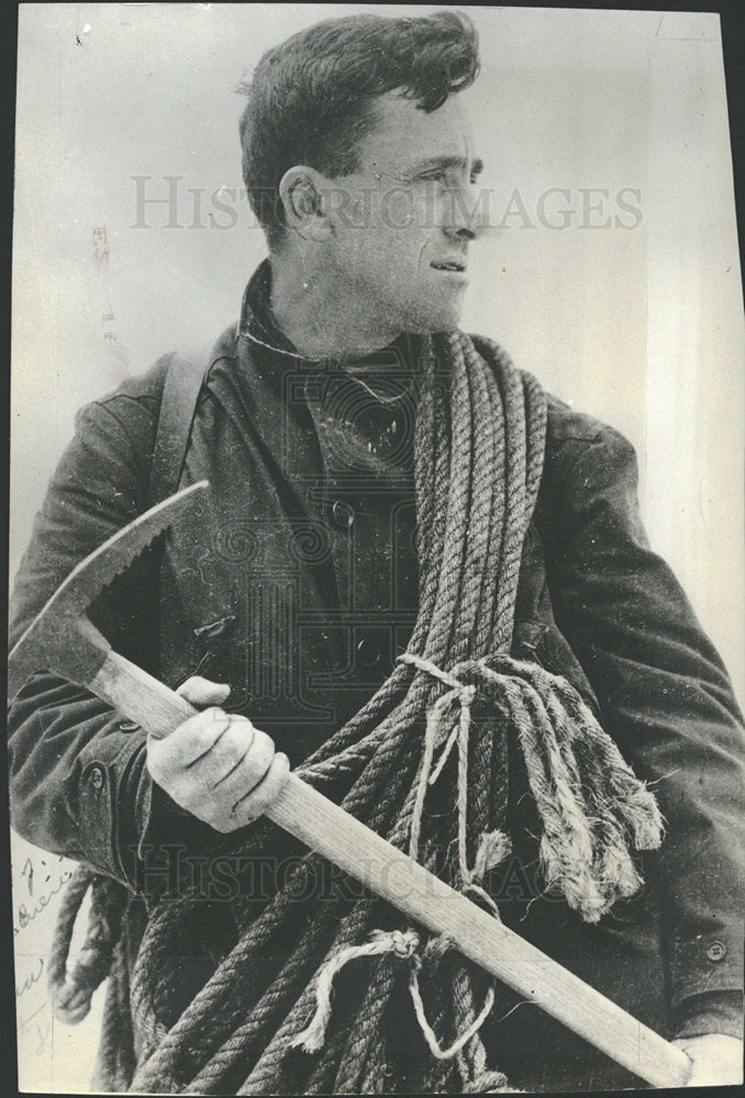 1932 Press Photo Bernard Hubbard Explore Volcano Secret - Historic Images