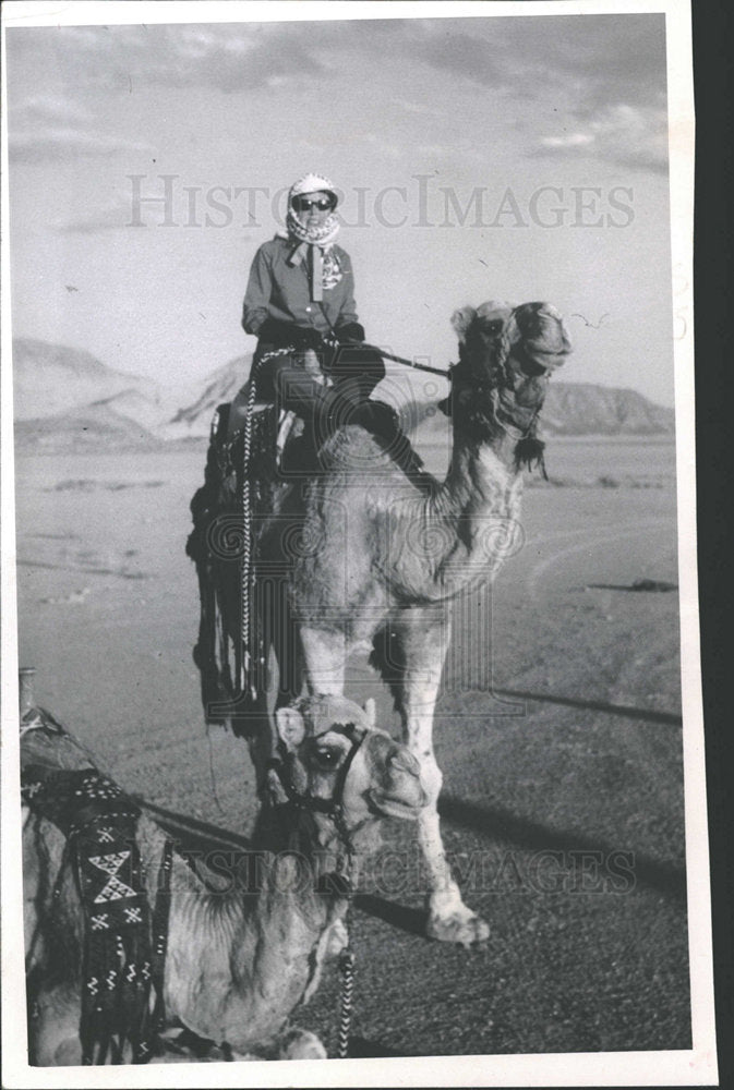 1965 Press Photo Mrs. John Fleming Jordan Camel Tour - Historic Images