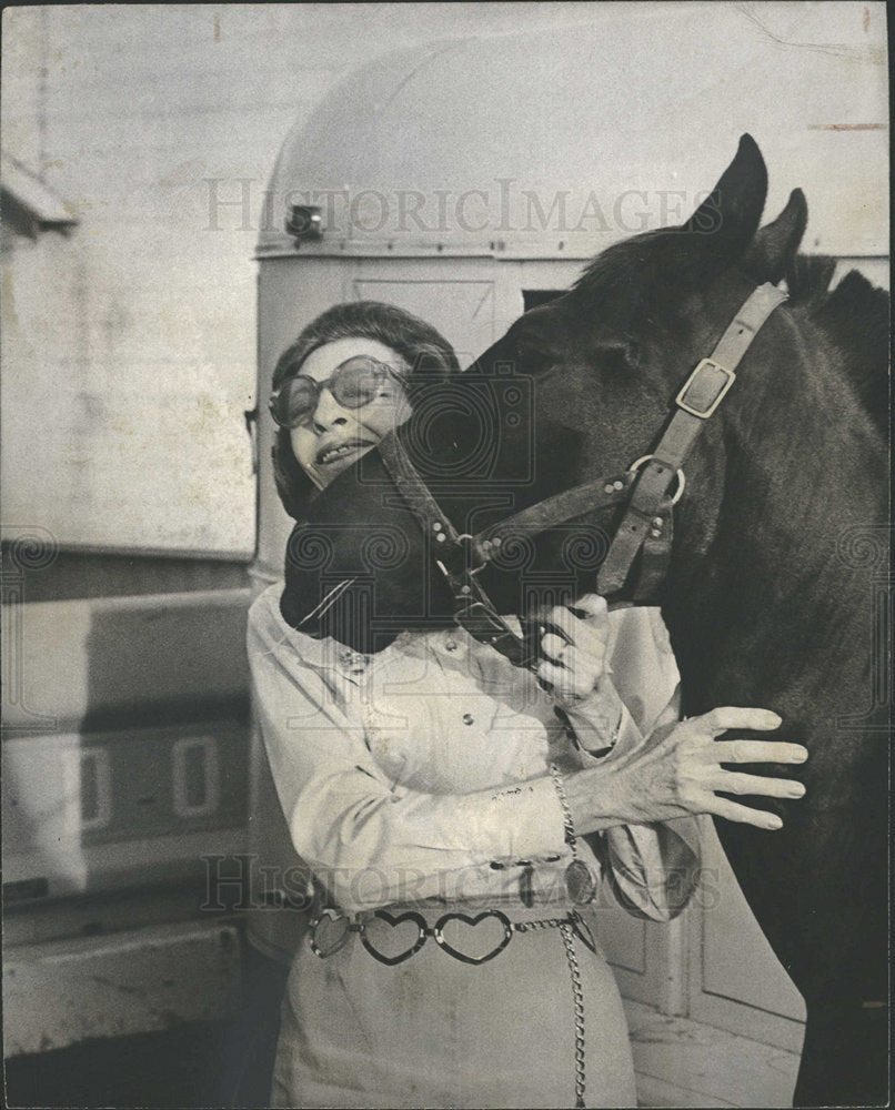 1972 Press Photo Mrs. Velman Johnston With Wild Colt - Historic Images