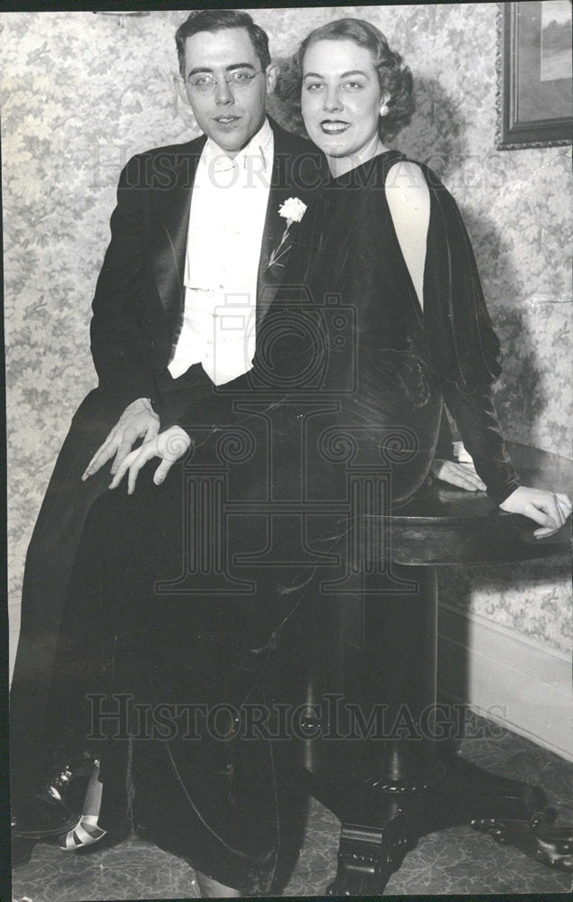 1935 Press Photo Senator Rush D. Holt And Sister - Historic Images