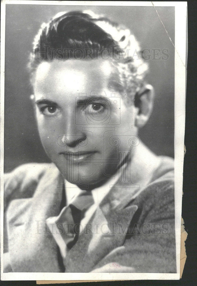 1935 Press Photo Broker Actor Emerson - Historic Images