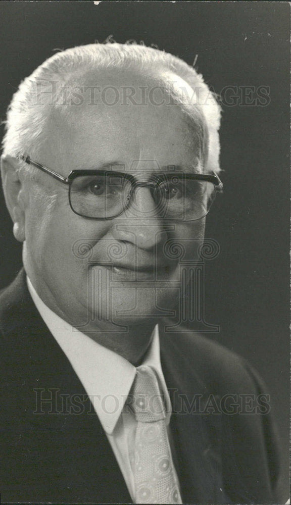 1974 Press Photo Germany Concert Choir Director Apke - Historic Images