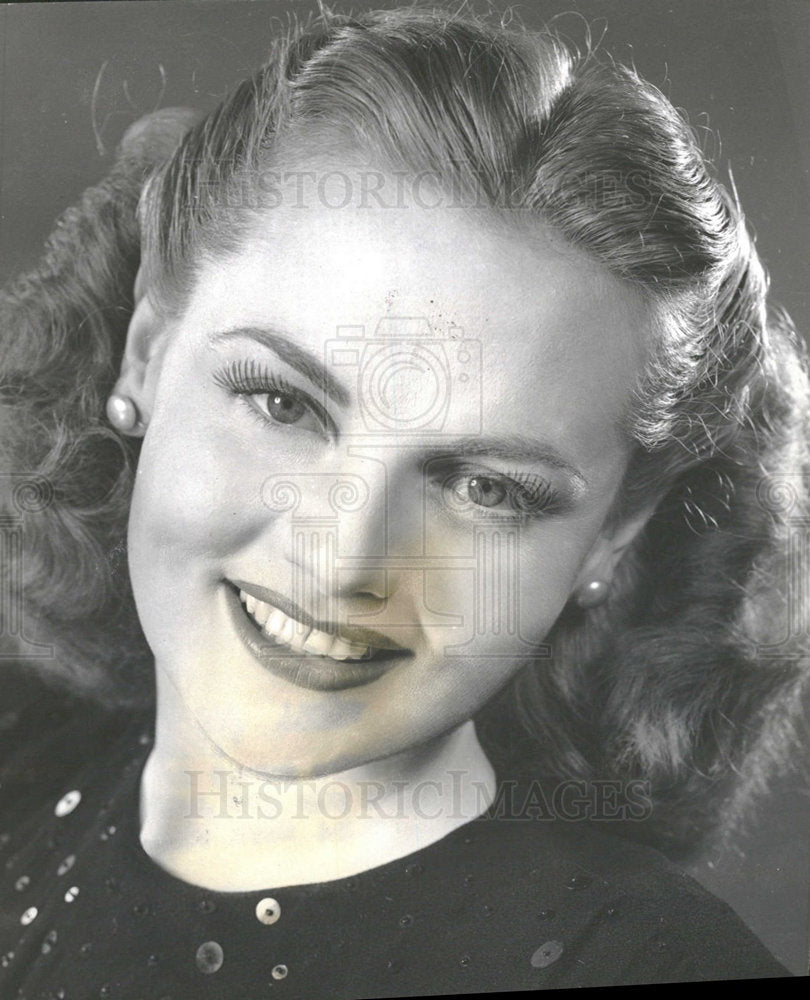 1946 Press Photo Actress Jean Cagney - Historic Images