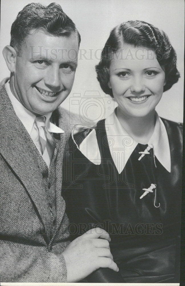 1933 Press Photo Actor Devine and House married. - Historic Images