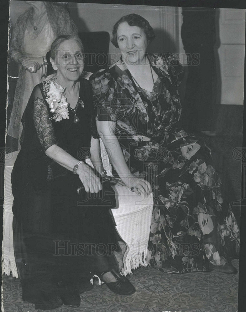 1939 Press Photo Anne Evans &amp; Mrs. Leroy Hinman - Historic Images