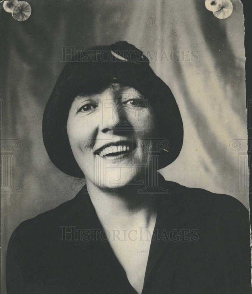 1927, Lawrence Hinman - RRY28945 - Historic Images