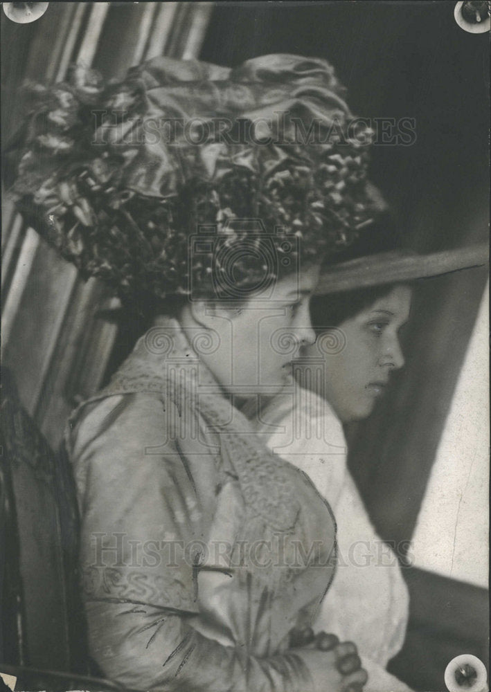 1900 Press Photo Mrs Kurth - Historic Images
