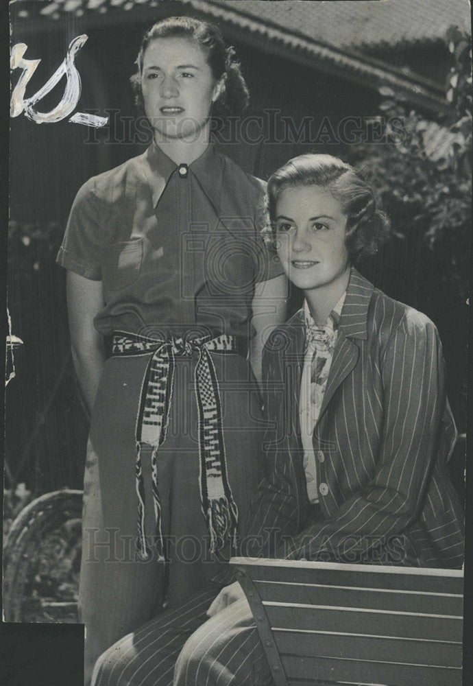 Press Photo Muriel Stokes Eleanor Knakes Van Schaade - Historic Images