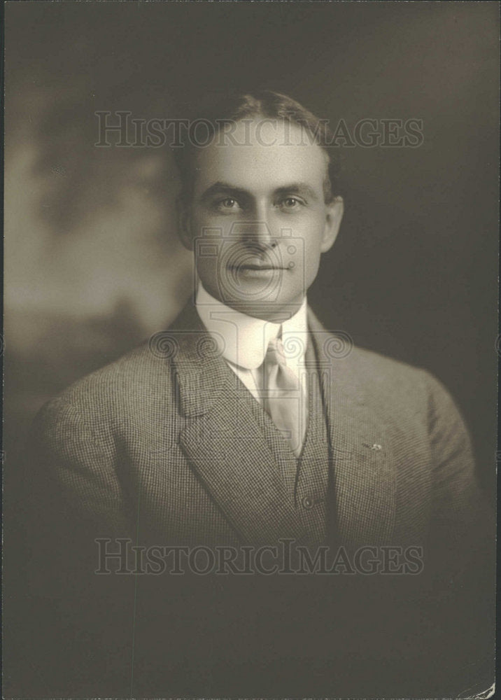 Press Photo Omar G. Garmond - Historic Images