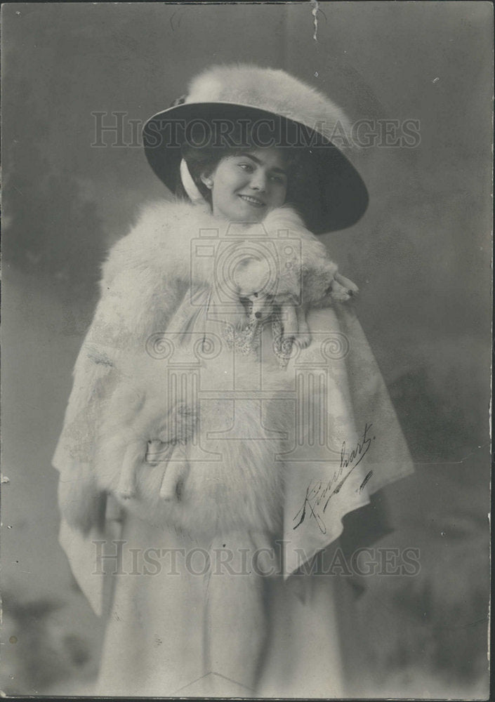 Press Photo Mrs Hal Lauretgen - Historic Images