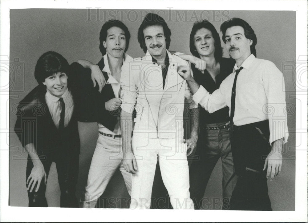 1988 Press Photo Captain Caveman The Teen Angels Mich - Historic Images