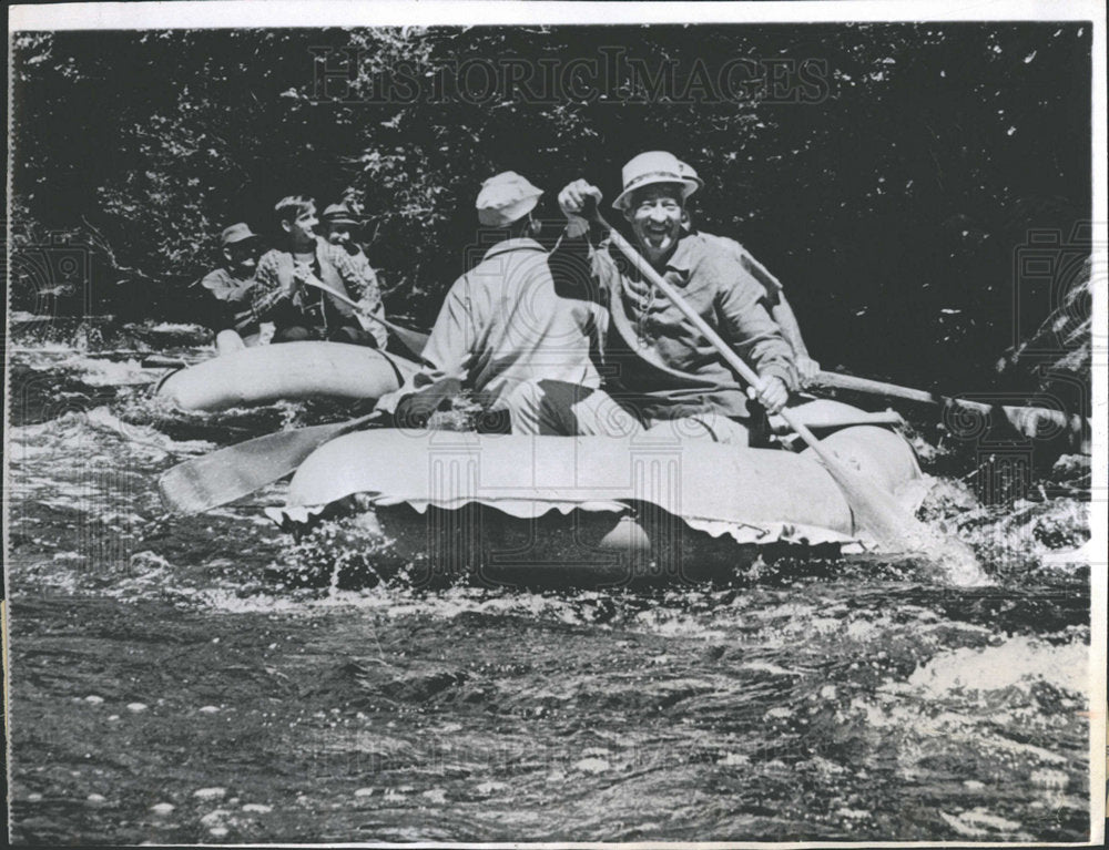 1966 Press Photo Wisconsin Gov Warren Knowles Rapids - Historic Images