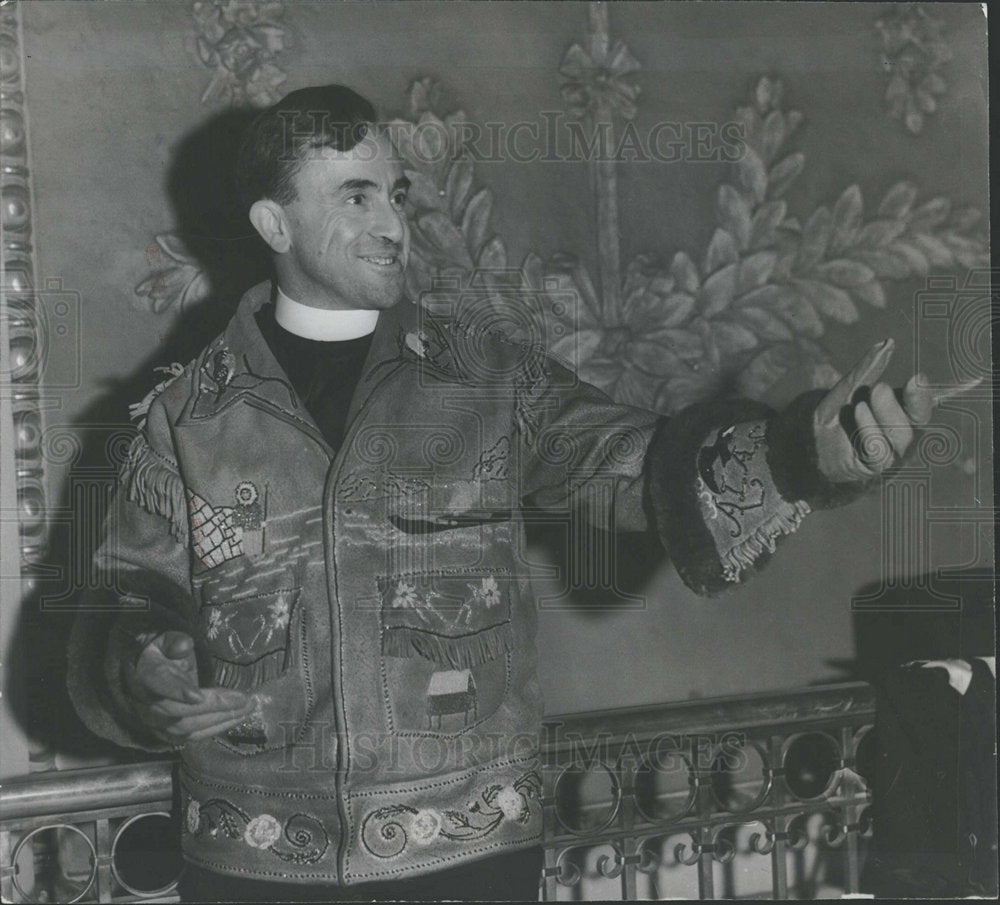 1935 Press Photo Rev Bernard Hubbard glacier priest Col - Historic Images