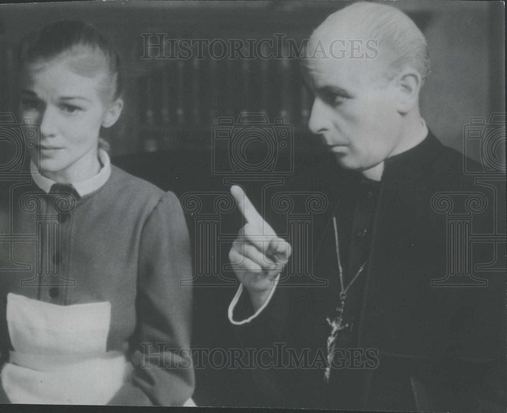 1938 Press Photo Julie Haydon Shadow & Substance - Historic Images