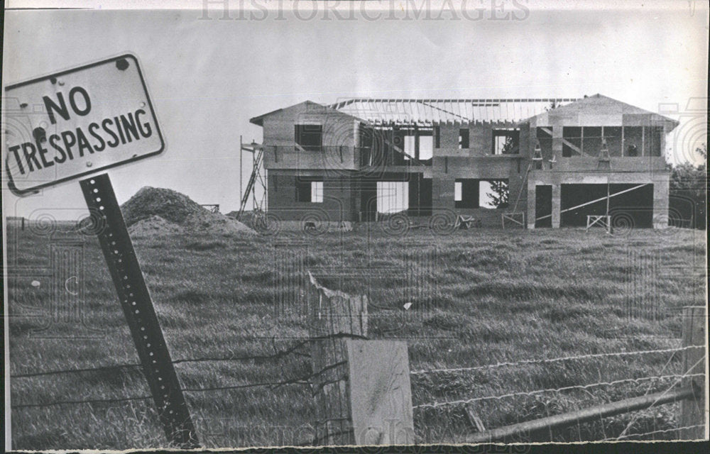 1964 Press Photo Andrew Fischer Aberdeen bedroom home - Historic Images