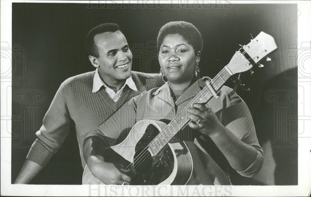 1960 Press Photo Harry Belafonte singer songwriter star - Historic Images