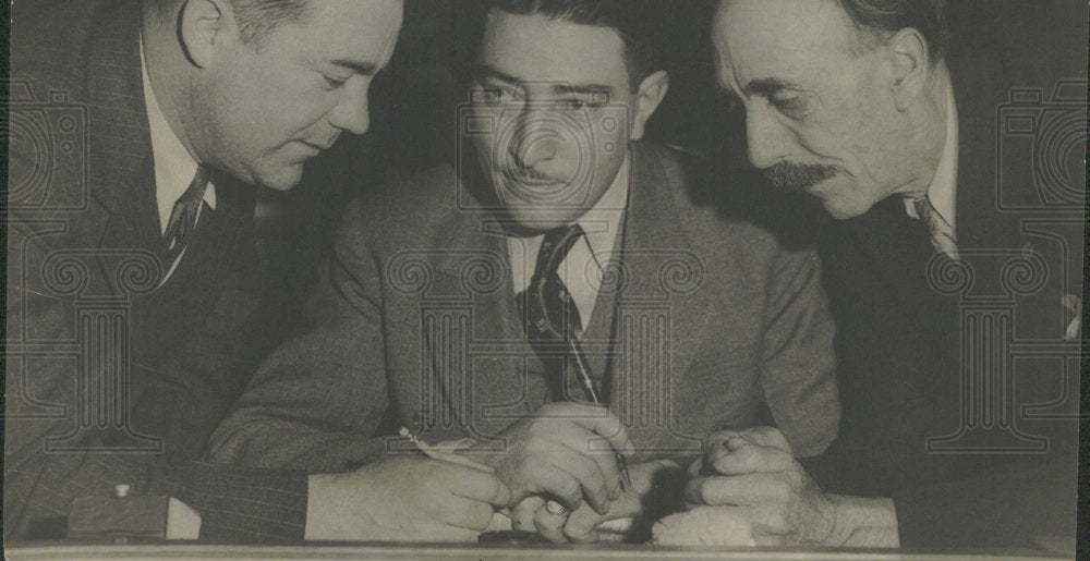 1935 Press Photo Harry Golms Eagle City Atencior Los  - Historic Images