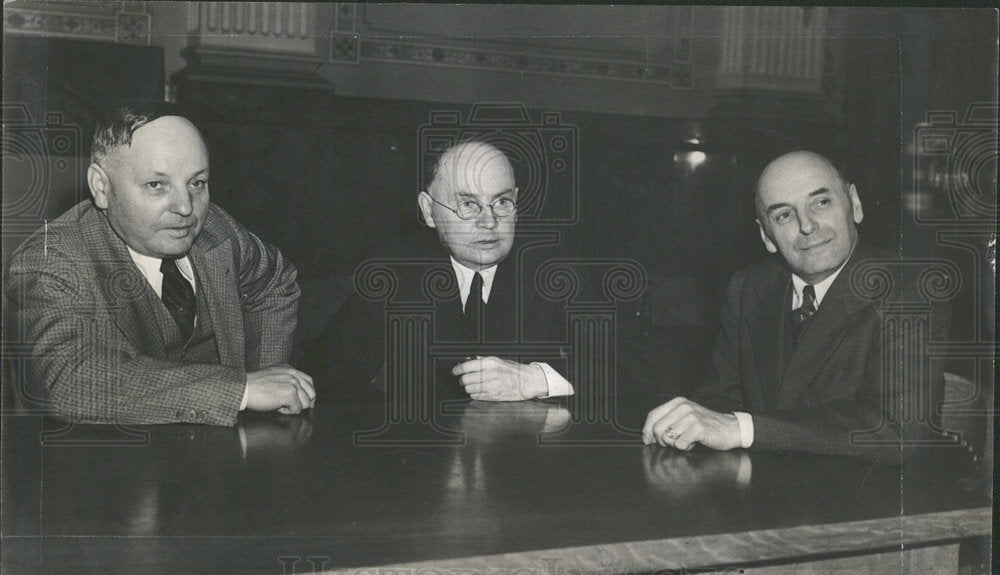 1939 Press Photo Chicago Denver Oath Highest Court  - Historic Images