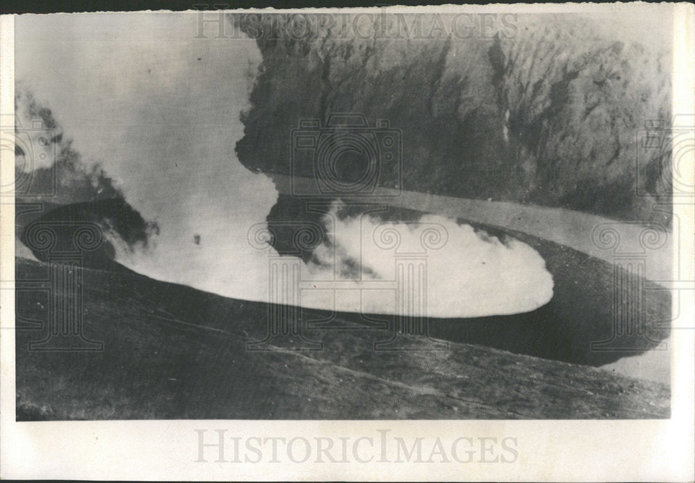 1965 Press Photo Eruption in Taal Volcano, Phillipines. - Historic Images
