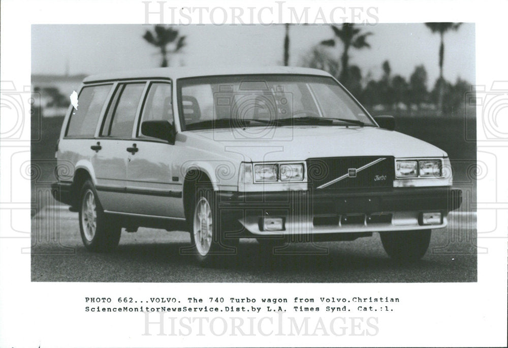 1985 Press Photo Volvo 740 Turbo Automobile Cars - Historic Images