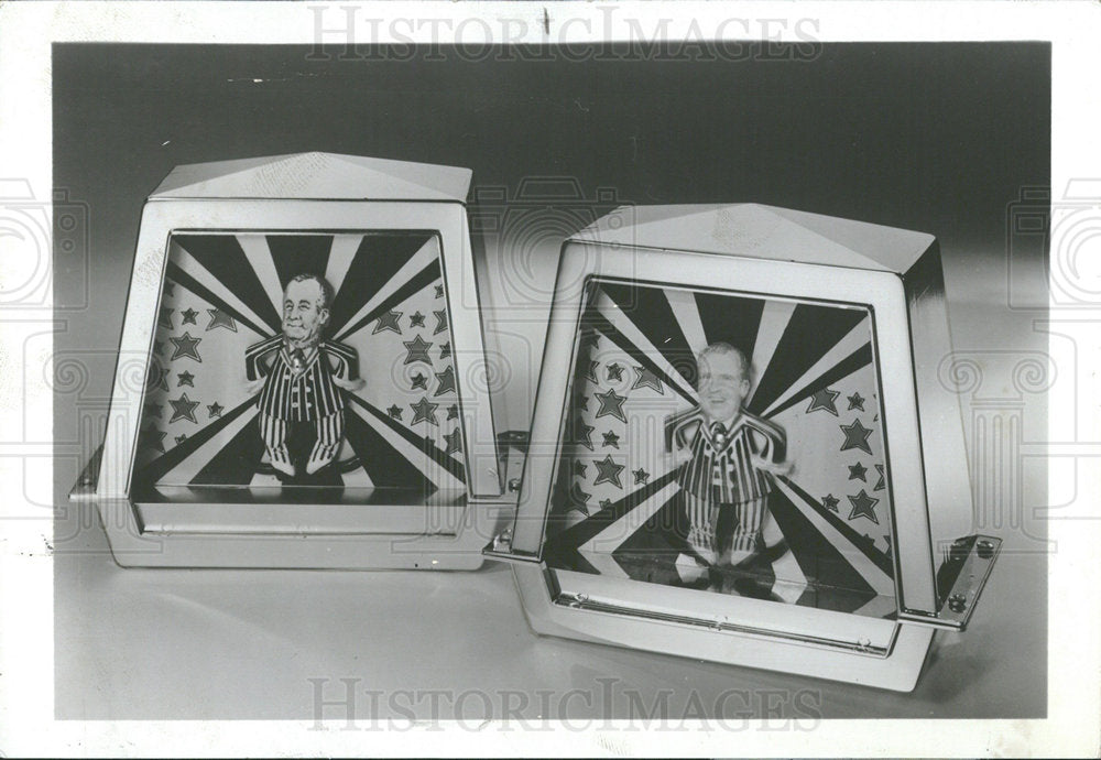 1970 Press Photo VIP Theater Ritar Musical Spoof Riback - Historic Images