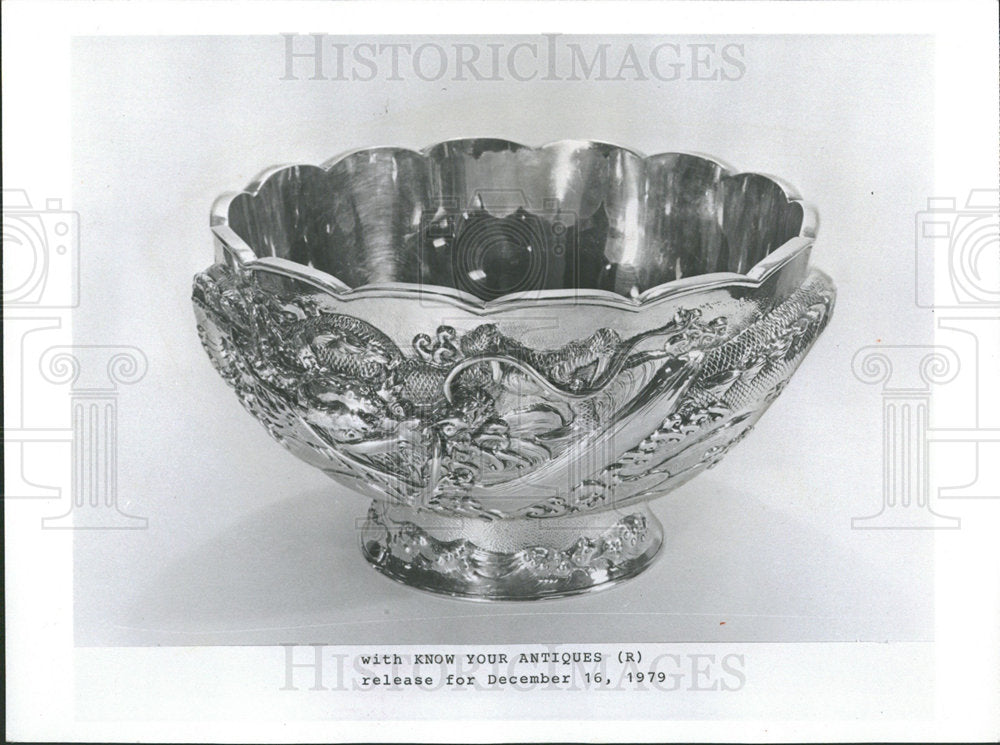 1979 Press Photo Japanese Export Dragon Bowl - Historic Images