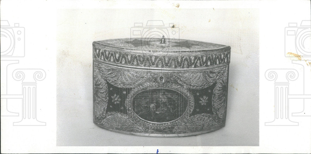 1974 Press Photo George Hunzinger Antique Quillwork  - Historic Images