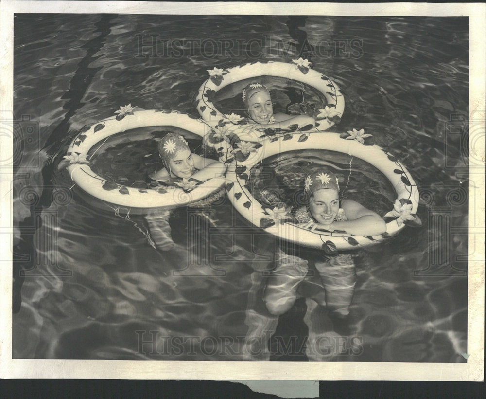 1960 Press Photo Suburban Water ballet Glenbrook High  - Historic Images