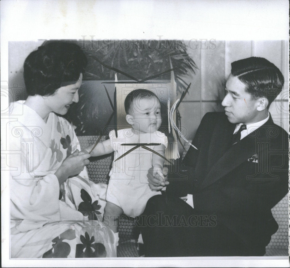 1960 Press Photo Crown Prince Hiro Ankihito royal Japan - Historic Images