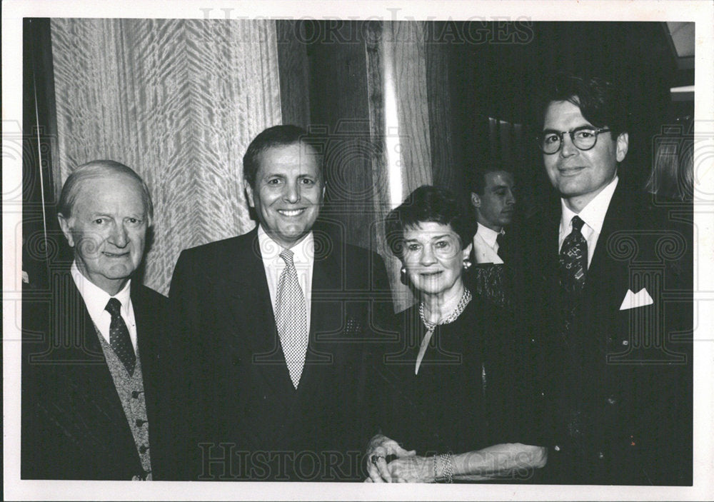 1991 Press Photo Orville Mary Beattie Neal Fox Barlow - Historic Images