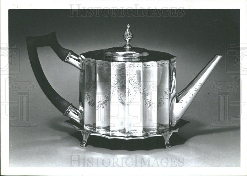 1990 Press Photo Silver teapot Paul Revere II Antiques - Historic Images