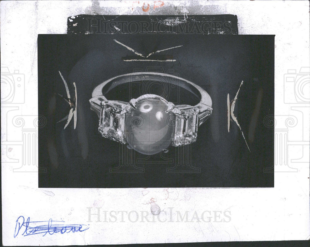 1960 Press Photo Star Sapphire Ring Jewelry - Historic Images