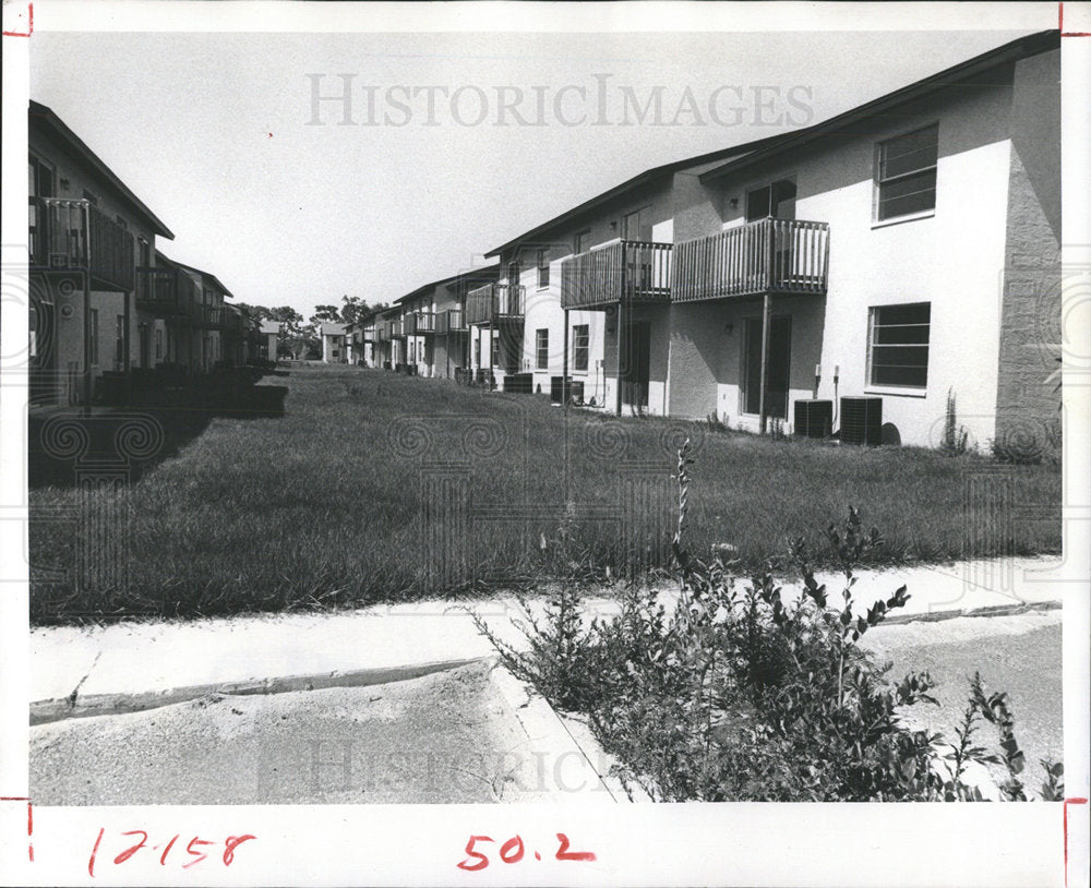 1984 Press Photo Park Village condominium house sold rd - Historic Images