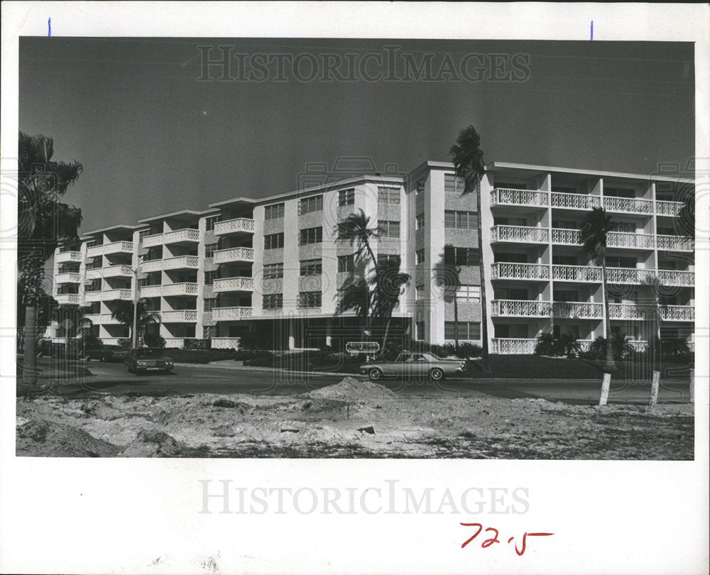 1965 Press Photo Ventrue Apartment Treasure Island  - Historic Images
