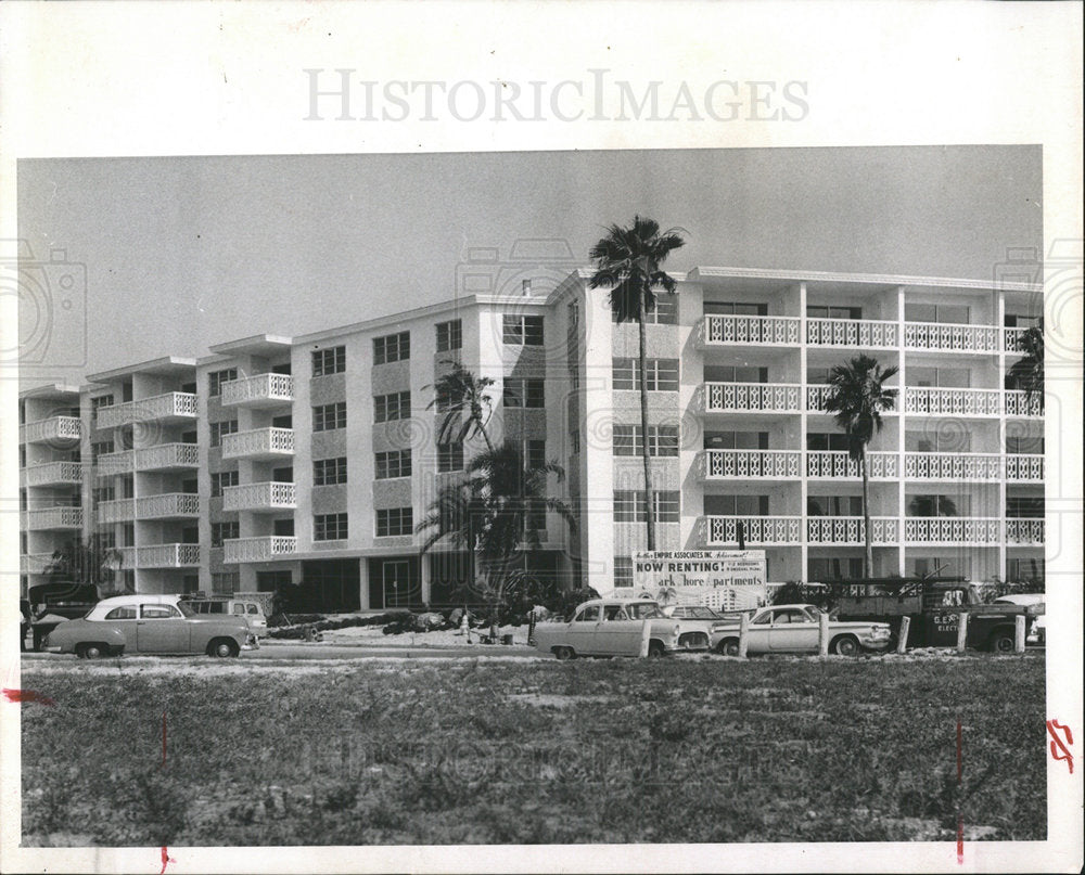 1965 Press Photo Empire Associate Park Shore Apartment - Historic Images