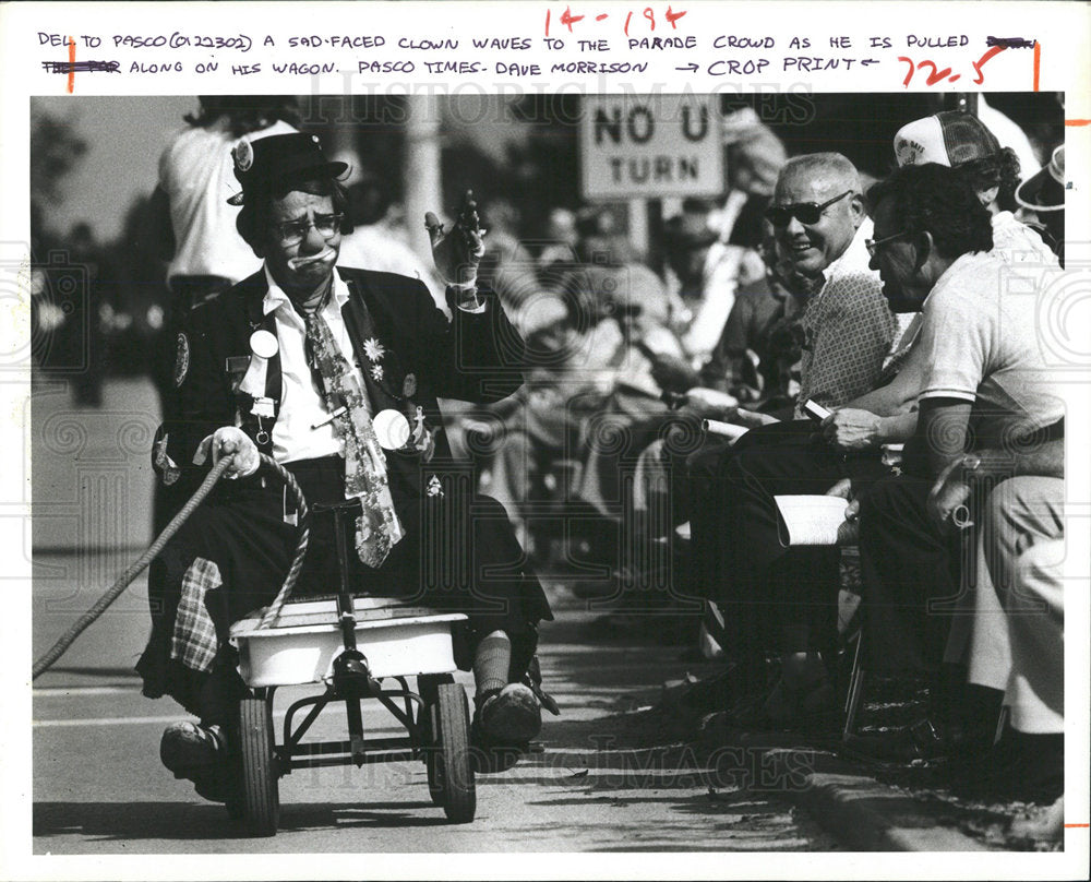 1983 Press Photo Zephyrhills senior citizens parade rd - Historic Images