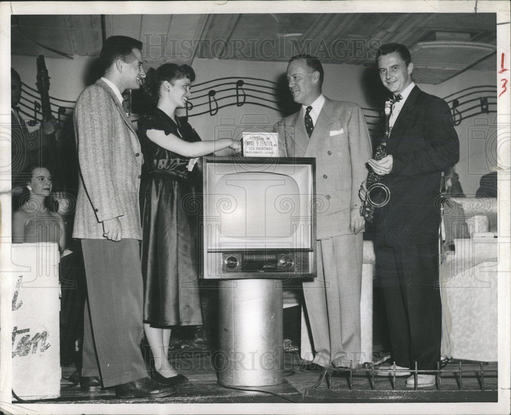 1952 Bob Waxman Homer Owens Dorthy Bingham - Historic Images