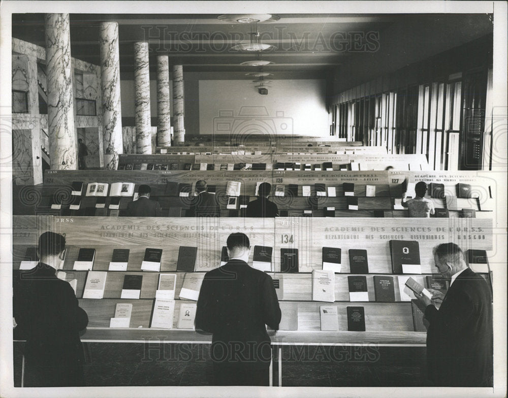 1955 Russian contribution display congress - Historic Images