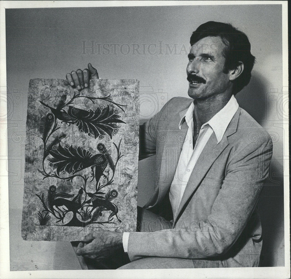 1990 Press Photo Jack Buck artist crafts exhibits hall - Historic Images